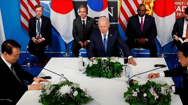 哈罗德和紫色蜡笔